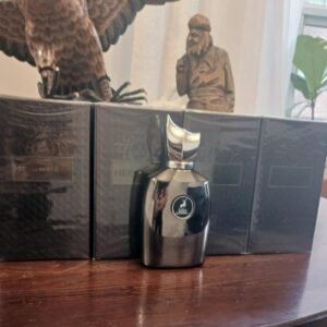 Perseus bottle and box minimalist shot