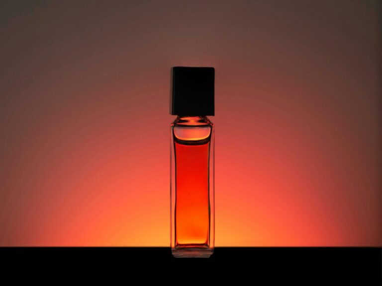 Long lasting perfumes perfume bottle