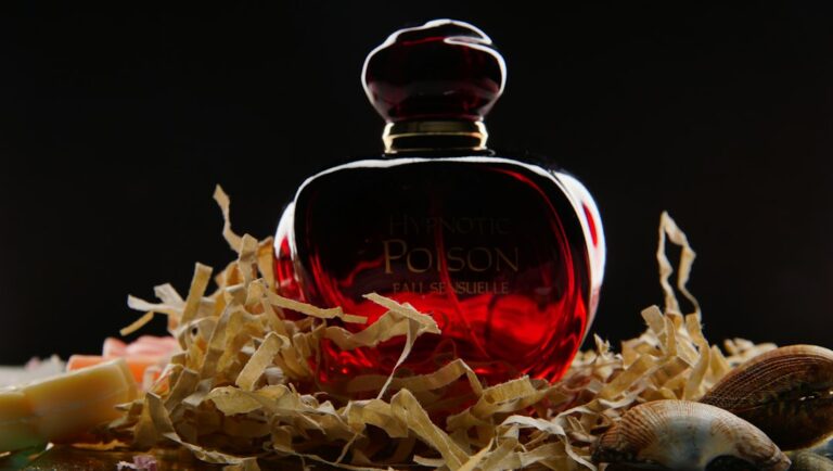 Baccarat Rouge 540 dupes red perfume bottle